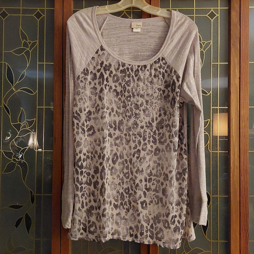 Daytrip Women's High/Low Top Sz XL